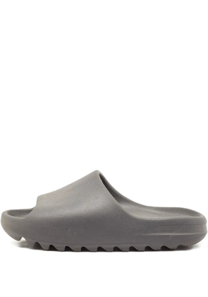 adidas Yeezy Onyx slides - Grey