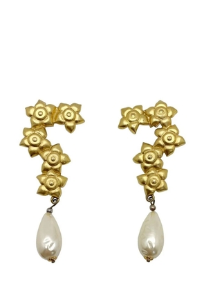 Jennifer Gibson Jewellery Vintage statement floral baroque pearl earrings 1980s - Gold