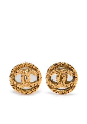 CHANEL Pre-Owned 1993s Interlocking-CC clip-on earrings - Gold