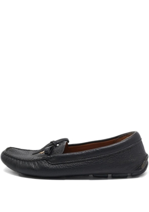 Prada Pre-Owned leather loafers - Black