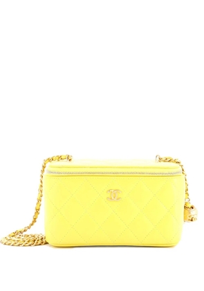 CHANEL Pre-Owned Pearl Crush Vanity Case with Chain Quilted Lambskin Small clutch bag - Yellow