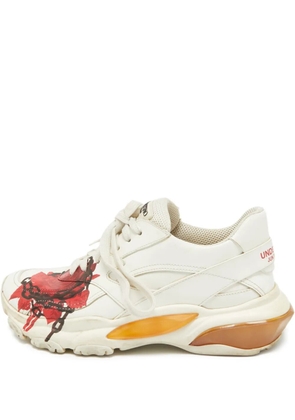 Valentino Garavani Pre-Owned leather chunky sneakers - White