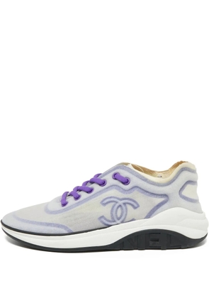 CHANEL Pre-Owned CC sneakers - Purple