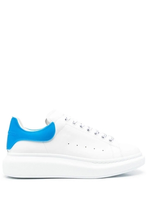 Alexander McQueen Oversized lace-up sneakers - White