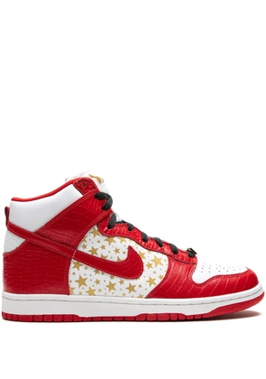 Nike x Supreme SB Dunk High Pro 'Red Stars' sneakers - White