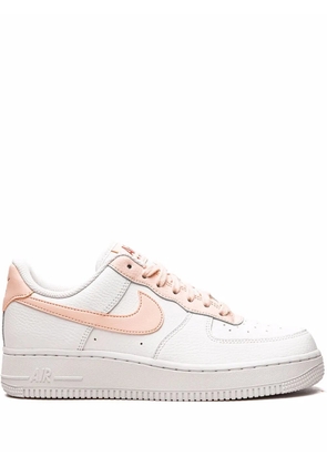Nike Air Force 1 '07 'Pale Coral' sneakers - White