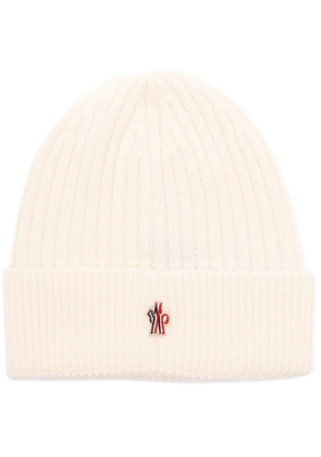 Moncler Grenoble logo beanie hat - Neutrals