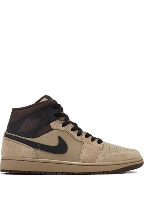 Nike Air Jordan 1 Mid suede sneakers - Brown