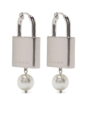 Simone Rocha padlock pearl-embellished earrings - Silver