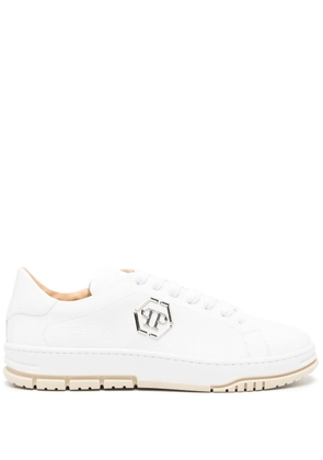 Philipp Plein logo-plaque pebbled leather sneakers - White