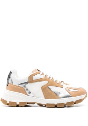 Moschino embroidered-logo low-top sneakers - White