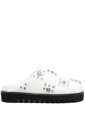 Toga Virilis stud-embellished leather slippers - White