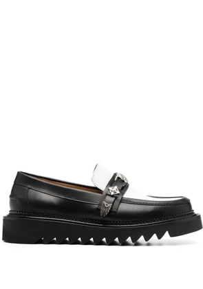 Toga Virilis plaque-detailing two-tone loafers - Black