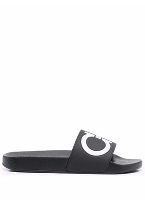 Ferragamo Gancini-print open-toe slides - Black
