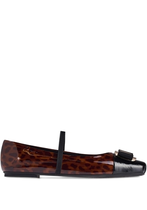 Ferragamo Vara Plate patent-leather ballet flats - Brown