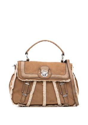 GUESS USA suede-effect logo-plaque tote bag - Brown