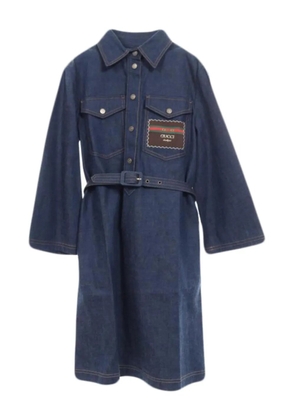Gucci Pre-Owned 2010s logo-patch denim shirt dress - Blue