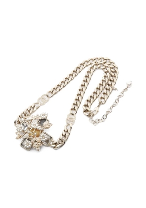 CHANEL Pre-Owned 1986-1988 Floral Cross chain necklace - Gold