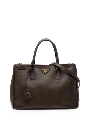 Prada Pre-Owned 2000-2025 Medium Saffiano Lux Galleria Double Zip satchel - Brown