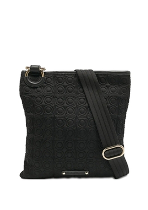 Ferragamo Pre-Owned embossed messenger bag - Black