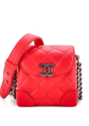 CHANEL Pre-Owned Trunk-Like Quilted Lambskin Mini crossbody bag - Red