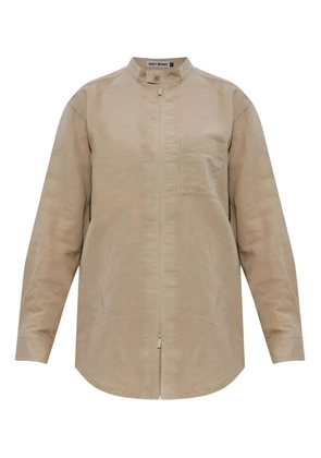 Issey Miyake Paper-Esque U button-up shirt - Neutrals