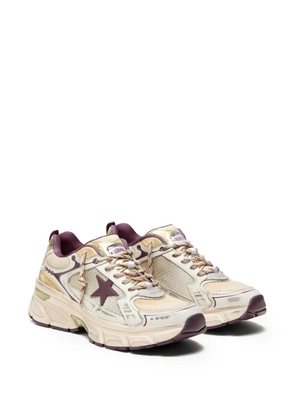 Golden Goose star-embellishment sneakers - Neutrals