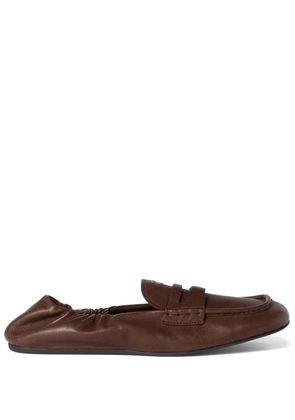 Miu Miu embossed-logo loafers - Brown