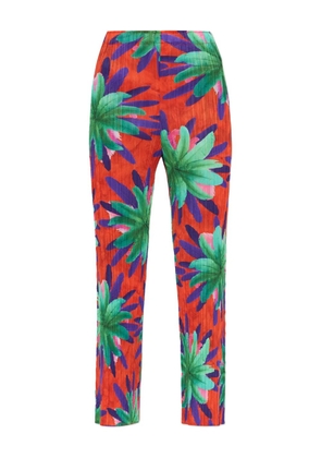 Pleats Please Issey Miyake pleated floral-print trousers - Red