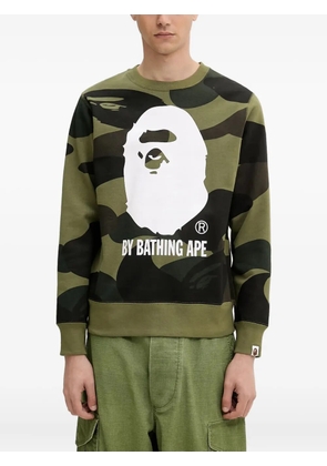 A BATHING APE® camouflage-print sweatshirt - Green