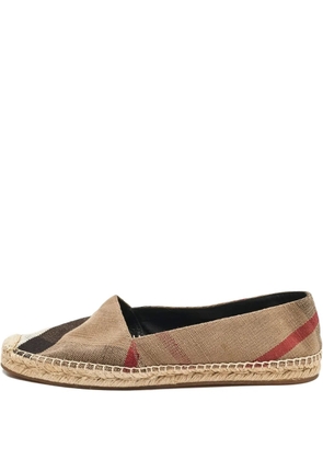 Burberry Pre-Owned checked espadrille shoes - Brown