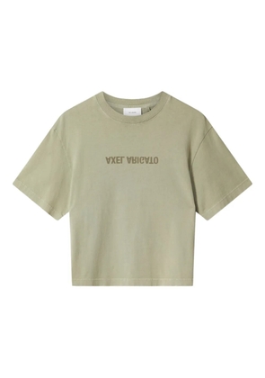 Axel Arigato cropped logo-print T-shirt - Green