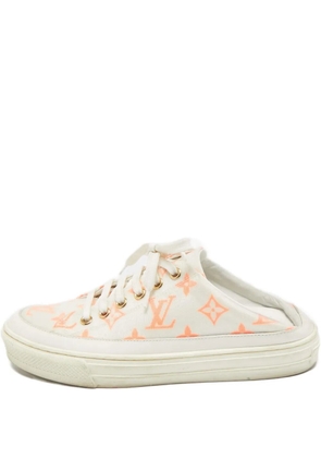 Louis Vuitton Pre-Owned Monogram mesh mules - White