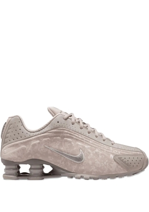 Nike Shox R4 'College Grey/Flat Pewter' sneakers - Pink
