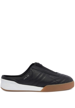 Courrèges Club 02 leather sneakers - Black