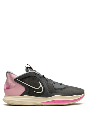 Nike Kyrie 5 Low 'Iron Grey Coconut Milk' sneakers - Black