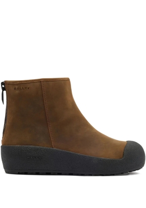 Bally zip-fastening leather bootie - Brown