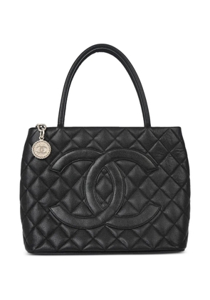 CHANEL Pre-Owned 2000 Medallion tote bag - Black