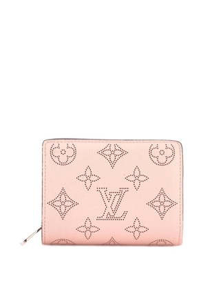 Louis Vuitton Pre-Owned Clea Wallet Mahina Leather small wallets - Pink