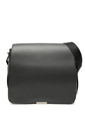 Louis Vuitton Pre-Owned 2007 Taiga Viktor crossbody bag - Black
