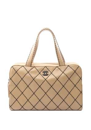 CHANEL Pre-Owned 2000-2002 Wild Stitch leather tote bag - Neutrals