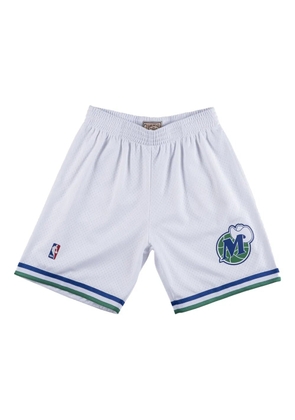 Mitchell & Ness x NBA Mavericks 1998 shorts - White