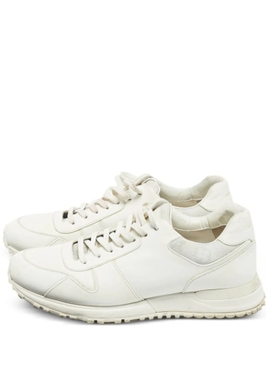 Louis Vuitton Pre-Owned Run Away lace-up leather sneakers - White