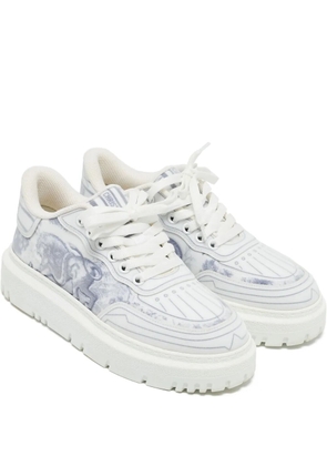 Christian Dior Pre-Owned Dior Addict lace-up platform sneakers - White