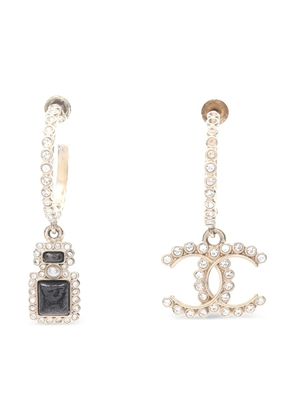 CHANEL Pre-Owned 1986-1988 CC-detail perfume bottle-motif earrings - Gold