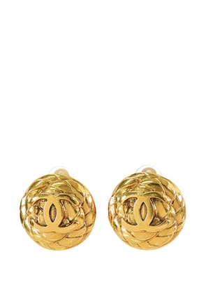 CHANEL Pre-Owned 1996 CC Gold Plated Clip On Earrings costume earrings