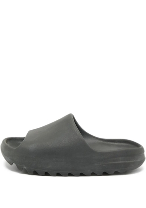 adidas Yeezy open-toe slides - Grey