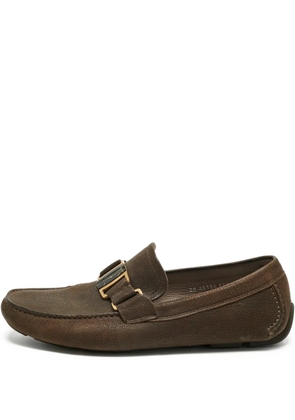 Ferragamo Pre-Owned Sardegna buckle loafer - Brown