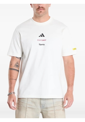 adidas x Footshop x Sparta crest T-shirt - Neutrals