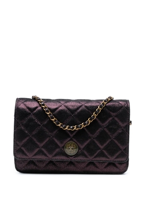 CHANEL Pre-Owned 2013-2014 Quilted Iridescent Lambskin Tartan Button Wallet On Chain crossbody bag - Purple